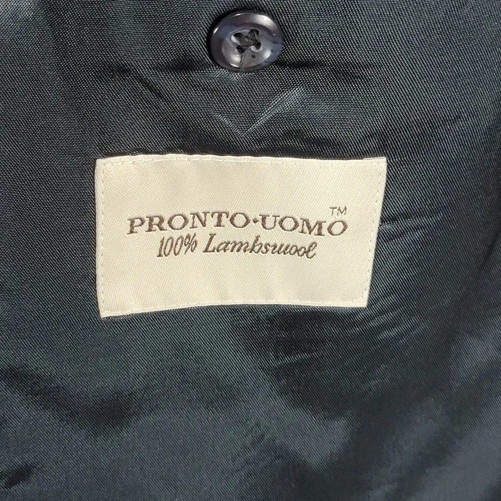 Pronto Uomo before completing